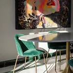 Charming Vittorio By 101 Flats Apartment