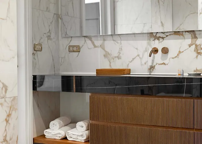 Charming Vittorio By 101 Flats *